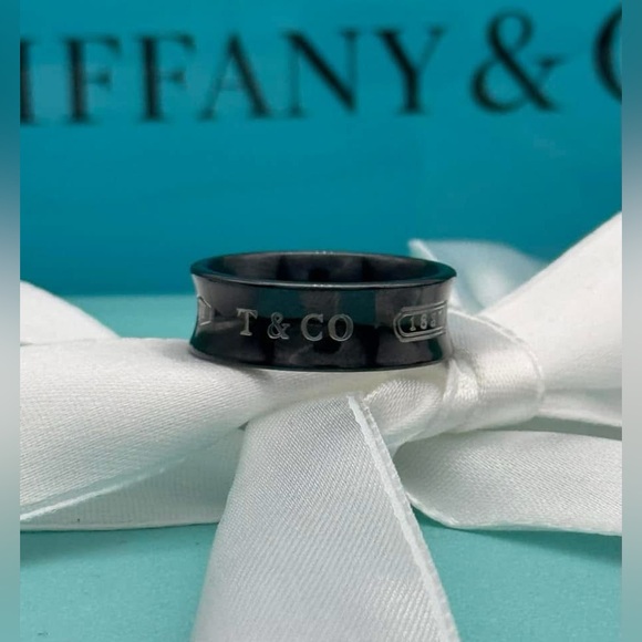 Tiffany & Co Titanium 1837 Ring Size 7.5 Pristine - Picture 3 of 10